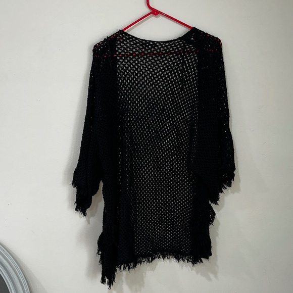 American Eagle Black Knit Shawl Size Medium - Picture 2 of 5